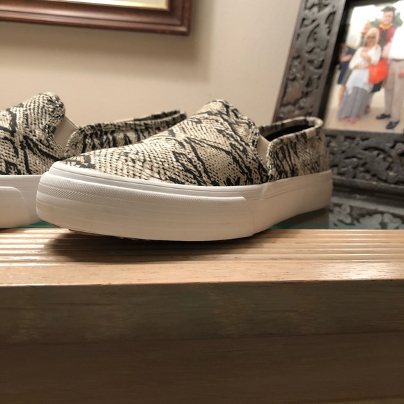 KEDS awesome slip ons, never worn, Dream Foam - Picture 4 of 8